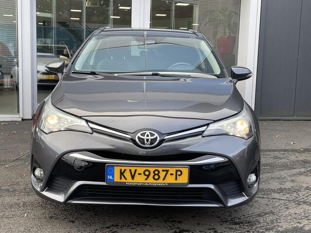 Toyota AVENSIS Touring Sports 1.8 VVT-i Business Pro