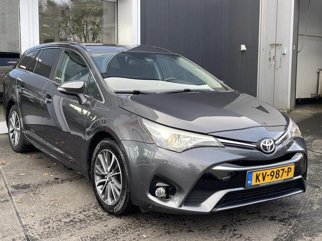 Toyota AVENSIS Touring Sports 1.8 VVT-i Business Pro