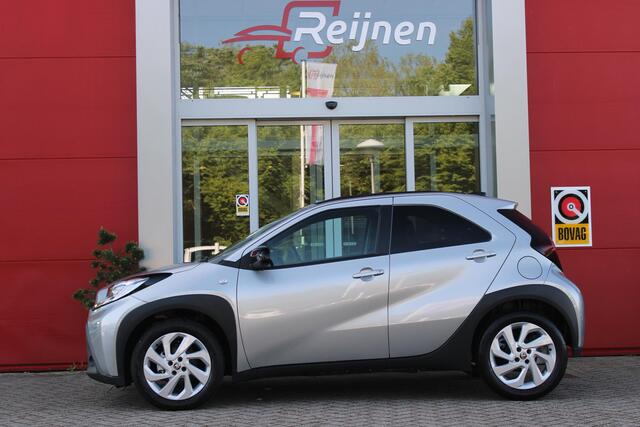 Toyota AYGO X 1.0 VVT-i MT 74PK AUTOMAAT PULSE CABRIO | CABRIODAK l AIRCO l NAVIGATIE | 17 "INCH LICHTMETALEN VELGEN | ACHTERUITRIJCAMERA | STOELVERWARMING | ADAPTIVE CRUISE CONTROL | CLIMATE CONTROL | DAB+ |