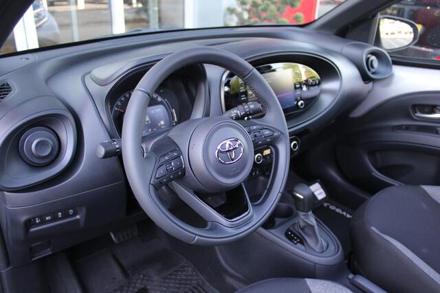 Toyota AYGO X 1.0 VVT-i MT 74PK AUTOMAAT PULSE CABRIO | CABRIODAK l AIRCO l NAVIGATIE | 17 "INCH LICHTMETALEN VELGEN | ACHTERUITRIJCAMERA | STOELVERWARMING | ADAPTIVE CRUISE CONTROL | CLIMATE CONTROL | DAB+ |