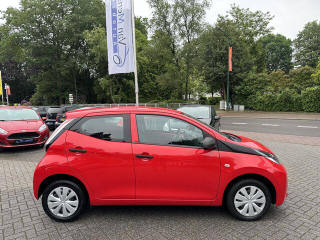 Toyota AYGO 1.0 VVT-i x-now 5 drs 1eEig|51dkm!|Airco|LED