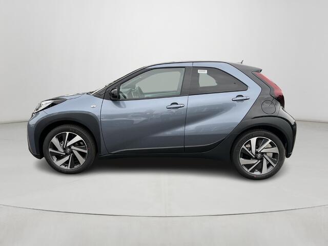 Toyota AYGO X 1.0 VVT-i MT envy | Persian salt metallic met zwart dak | Nieuw uit voorraad leverbaar |