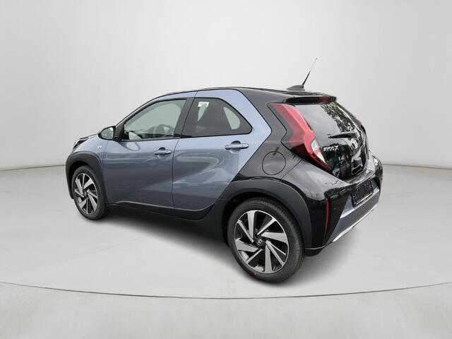 Toyota AYGO X 1.0 VVT-i MT envy | Persian salt metallic met zwart dak | Nieuw uit voorraad leverbaar |