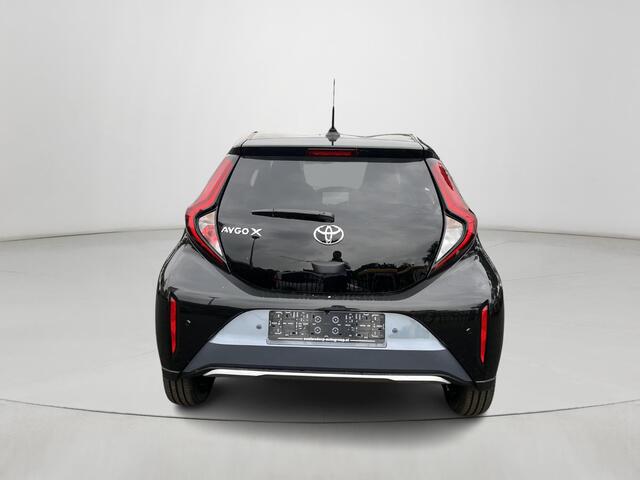 Toyota AYGO X 1.0 VVT-i MT envy | Persian salt metallic met zwart dak | Nieuw uit voorraad leverbaar |