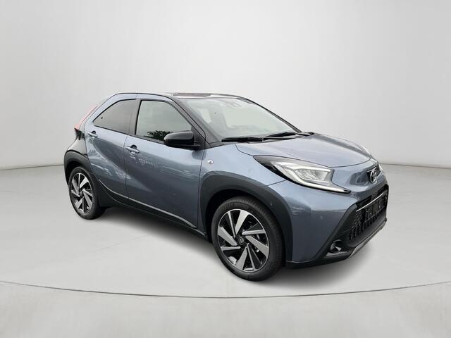 Toyota AYGO X 1.0 VVT-i MT envy | Persian salt metallic met zwart dak | Nieuw uit voorraad leverbaar |
