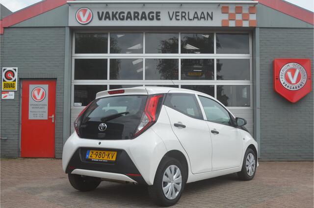 Toyota AYGO 1.0 VVT-i x 5 deurs 12 mnd. gar.