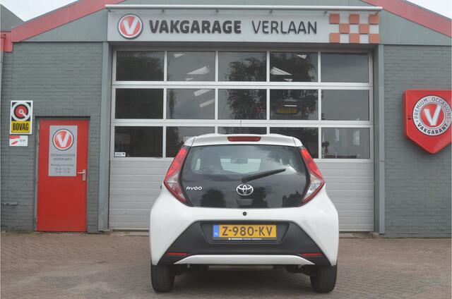 Toyota AYGO 1.0 VVT-i x 5 deurs 12 mnd. gar.