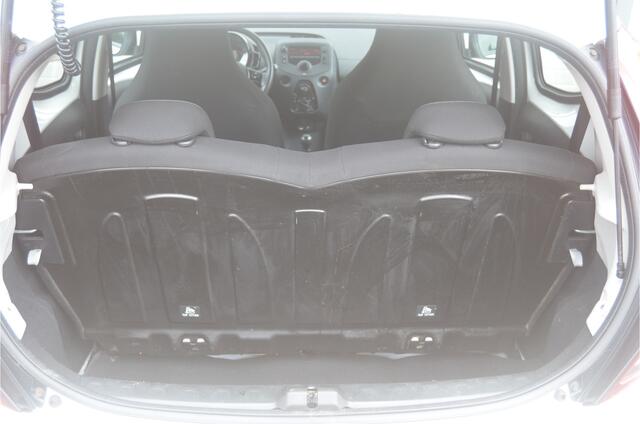 Toyota AYGO 1.0 VVT-i x 5 deurs 12 mnd. gar.