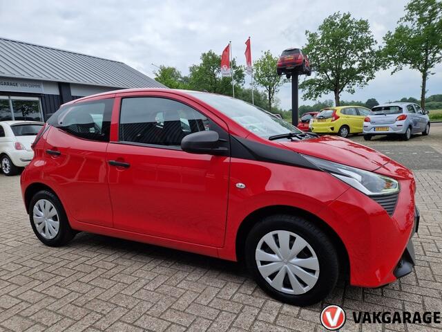 Toyota AYGO 1.0 VVT-i x-fun