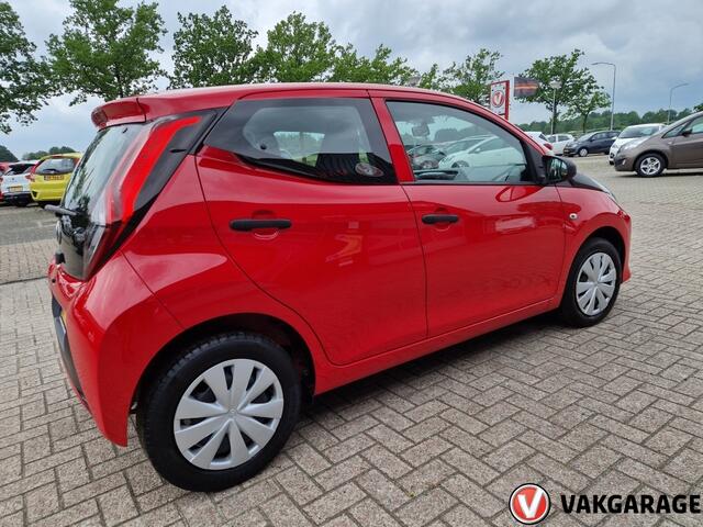 Toyota AYGO 1.0 VVT-i x-fun