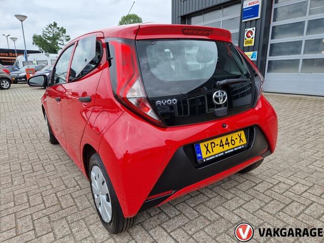 Toyota AYGO 1.0 VVT-i x-fun