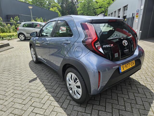 Toyota AYGO X 1.0 VVT-i MT play | DEMO