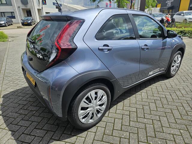 Toyota AYGO X 1.0 VVT-i MT play | DEMO