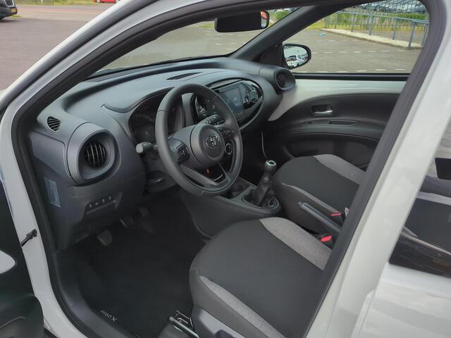 Toyota AYGO X 1.0 VVT-i MT play | Android Auto | Apple Carplay