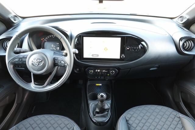 Toyota AYGO 1.0 VVT-i MT Premium | Apple CarPlay® & Android Auto(TM) | Airco |
