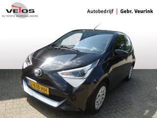 toyota-aygo-1.0-vvt-i-x-play