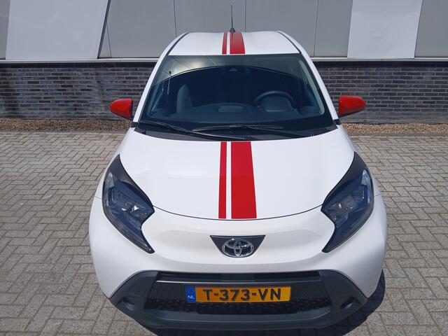 Toyota AYGO X 1.0 VVT-i MT Play met RED pakket