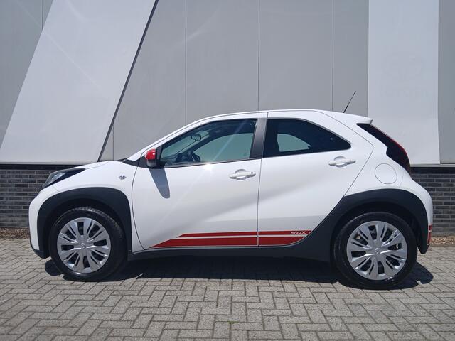 Toyota AYGO X 1.0 VVT-i MT Play met RED pakket