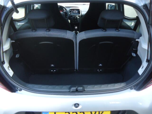 Toyota AYGO 1.0 VVT-i x-play
