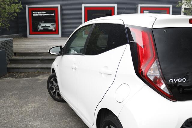Toyota AYGO 1.0 VVT-i x-joy