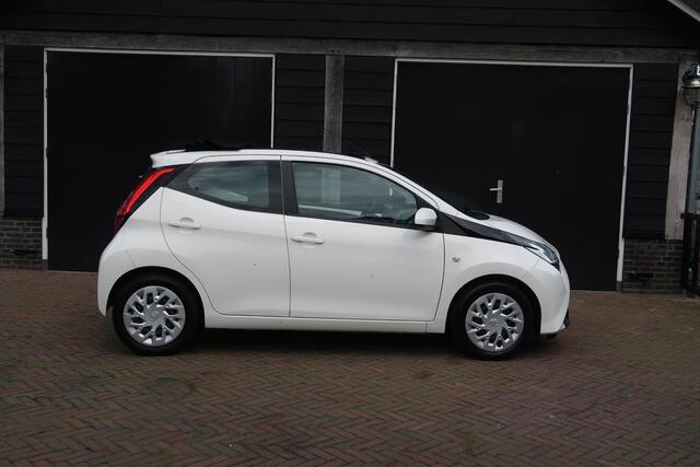 Toyota AYGO 1.0 VVT-i x-play carplay cabrio Navigatie Clima DAB+ Snelheid Limiter Camera