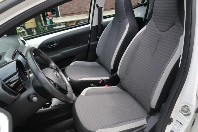 Toyota AYGO 1.0 VVT-i x-play carplay cabrio Navigatie Clima DAB+ Snelheid Limiter Camera