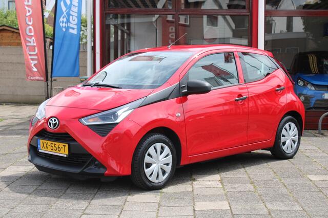 Toyota AYGO 1.0 VVT-i x-fun