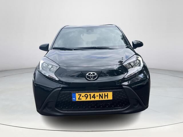 Toyota AYGO X 1.0 VVT-i MT play | Night Sky Black metallic | Demonstratie auto |