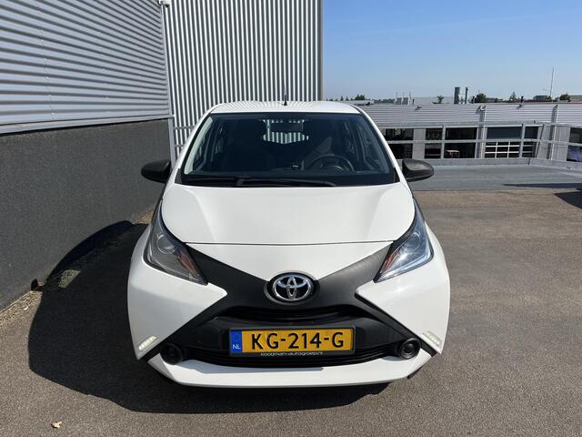 Toyota AYGO 1.0 VVT-i x-now Airco, Buetooth Bellen, 1e eign. Dealeronderhouden, 5-deurs, Speed-limiter