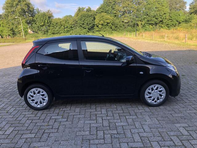 Toyota AYGO 1.0 VVT-i x-play Led Camera speed limiter Nap