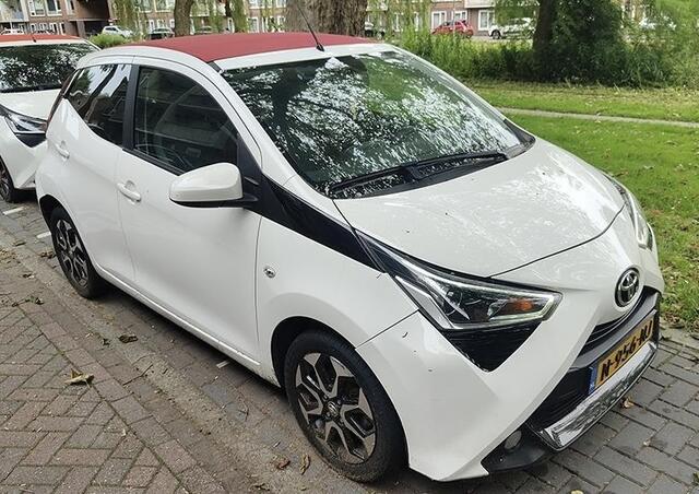 Toyota AYGO 1.0 VVT-i x-joy cabrio | AUTOMAAT | CARPLAY / ANDROID | CLIMATE CONTROL | LMV | BLUETOOTH
