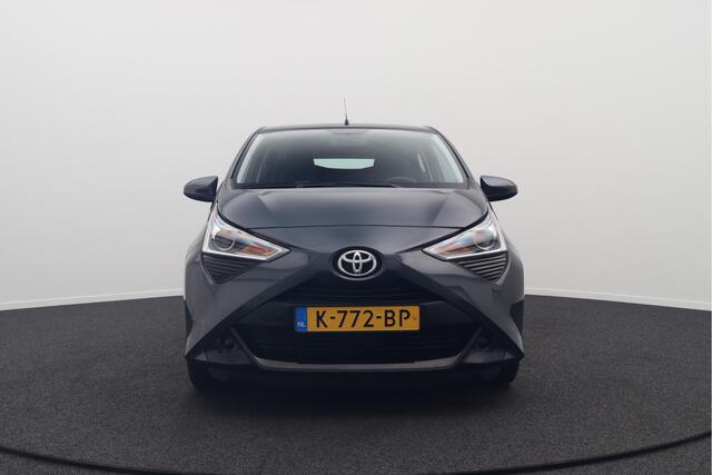Toyota AYGO 1.0 VVT 73 PK x-play Camera Carplay Navi Airco LED