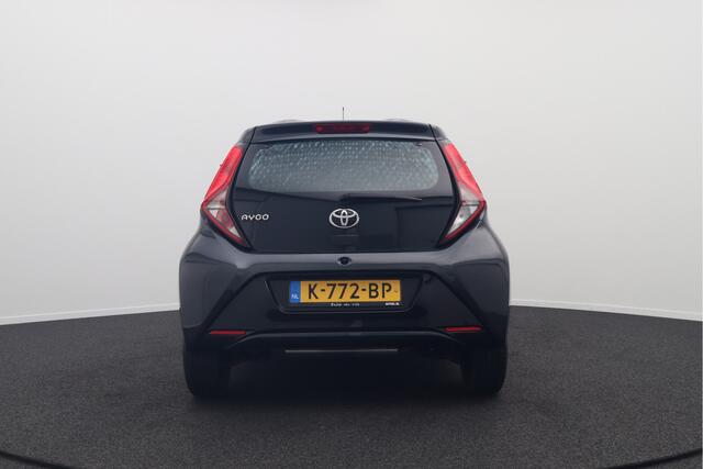 Toyota AYGO 1.0 VVT 73 PK x-play Camera Carplay Navi Airco LED