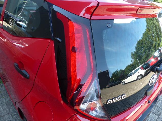 Toyota AYGO 1.0 VVT-i x-fun