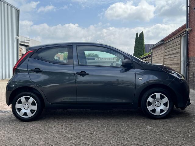 Toyota AYGO 1.0 VVT-i x-fun | LED | BOVAG GARANTIE |