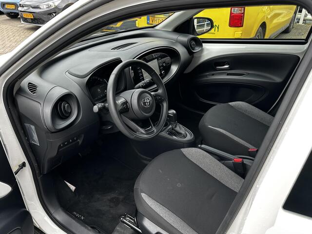 Toyota AYGO X 1.0 VVT-i S-CVT play Automaat, hoge instap, Apple carplay, android auto, Adaptieve cruise control, Airco ETC.