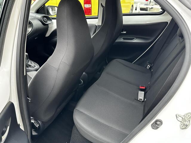 Toyota AYGO X 1.0 VVT-i S-CVT play Automaat, hoge instap, Apple carplay, android auto, Adaptieve cruise control, Airco ETC.
