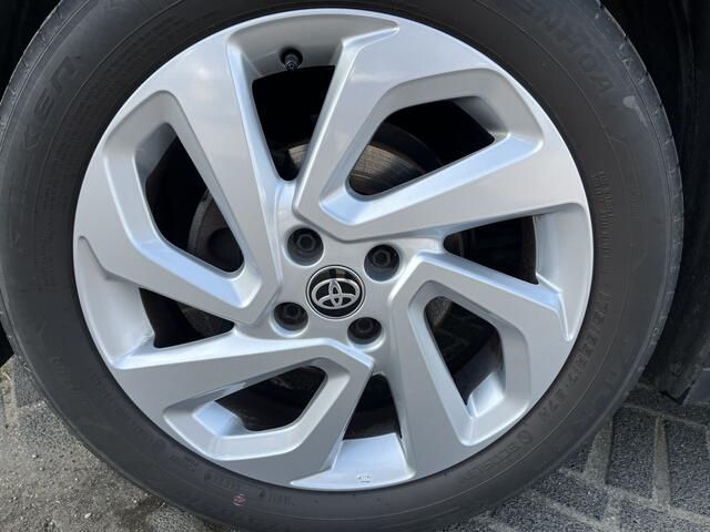 Toyota AYGO X 1.0 VVT-i MT first