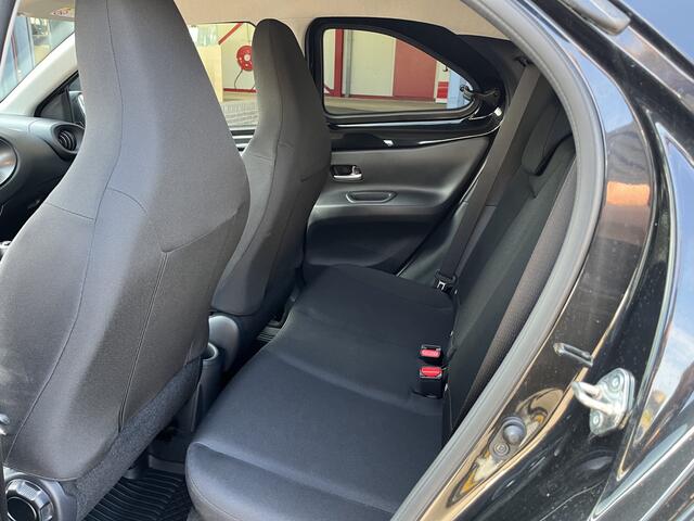 Toyota AYGO X 1.0 VVT-i MT first