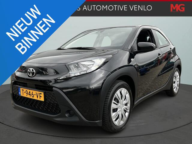 Toyota AYGO X 1.0 VVT-i MT play Airco / Cruise Control Adaptief / Camera Achter / Navi via App