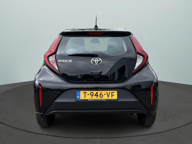 Toyota AYGO X 1.0 VVT-i MT play Airco / Cruise Control Adaptief / Camera Achter / Navi via App