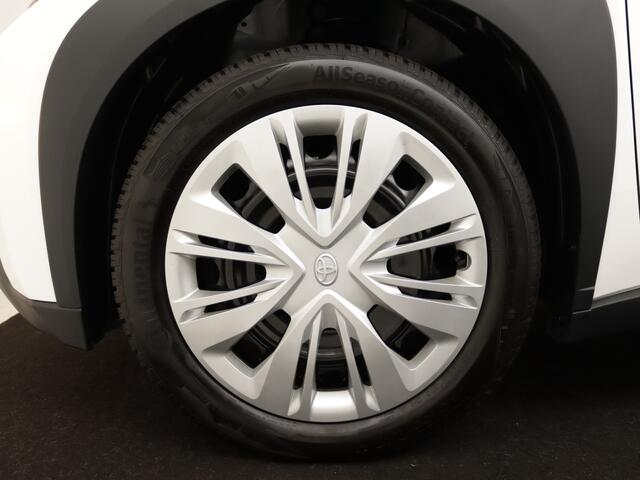 Toyota AYGO X 1.0 VVT-i MT play | All-season banden | Snel rijden |