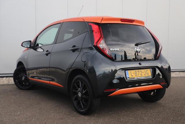 Toyota AYGO 1.0 VVT-i x-JBL Automaat Carplay Android Navigatie Achteruitrijcamera 14 inch LMV Clima Airco LED