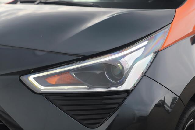 Toyota AYGO 1.0 VVT-i x-JBL Automaat Carplay Android Navigatie Achteruitrijcamera 14 inch LMV Clima Airco LED