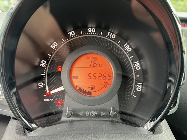 Toyota AYGO 1.0 VVT-i x-play limited navigatie via apps