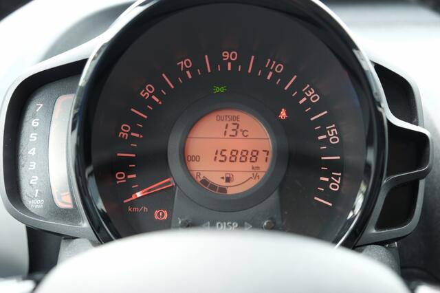 Toyota AYGO 1.0 VVT-i x-joy | x-nav navigatie | Climate Control | Airco | Bl