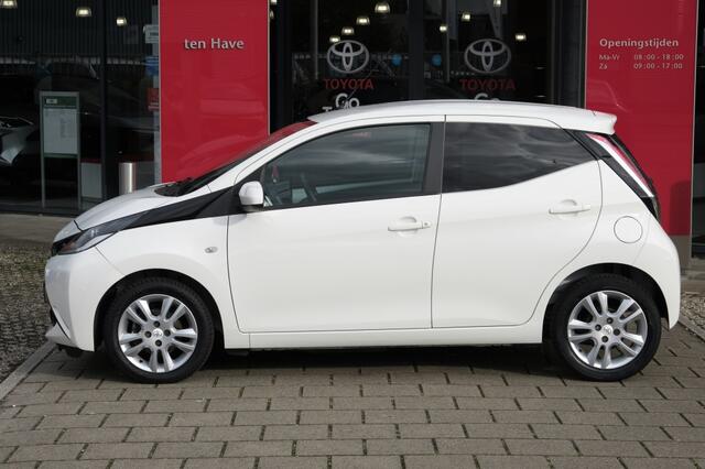 Toyota AYGO 1.0 VVT-i x-joy | x-nav navigatie | Climate Control | Airco | Bl