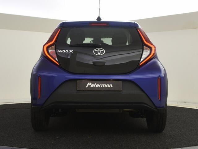 Toyota AYGO 1.0 VVT-i MT play | Apple & Android Carplay | Camera