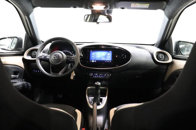 Toyota AYGO X 1.0 VVT-i MT Pulse, BTW, Apple CarPlay / Android Auto, Adaptive Cruisecontrol, Grootlicht assistant, Handgeschakeld!