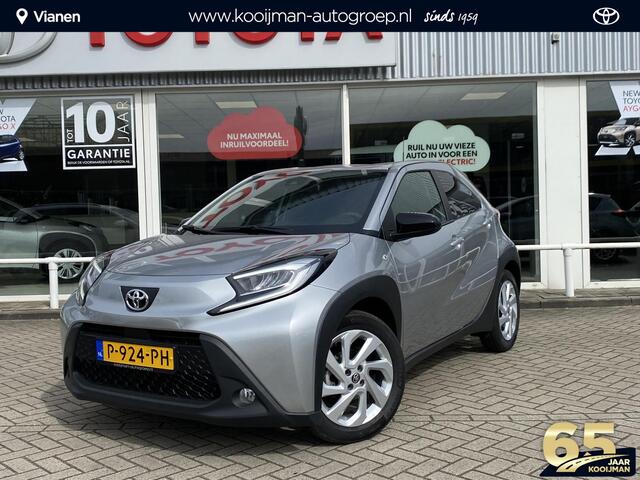 Toyota AYGO X 1.0 VVT-i MT first